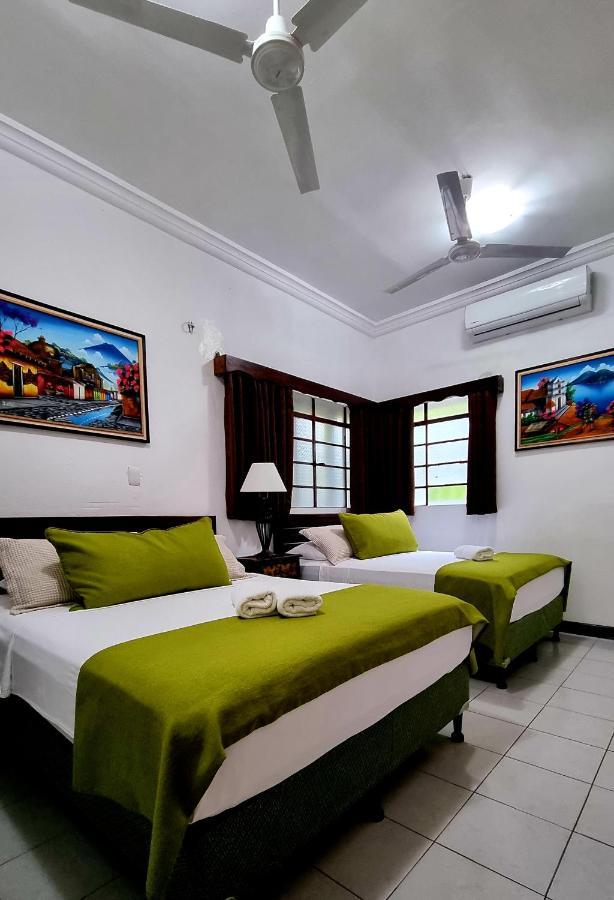 Amina Inn Флорес Экстерьер фото