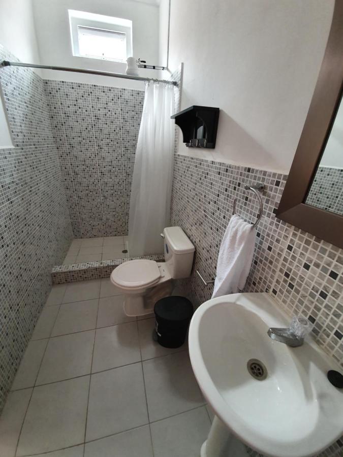 Amina Inn Флорес Экстерьер фото